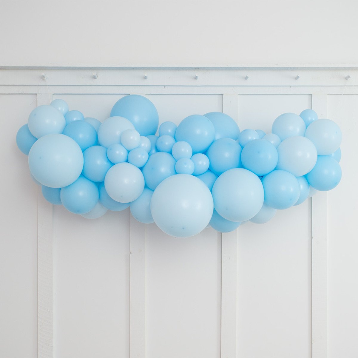 Baby Blue 2m Latex Balloon Garland