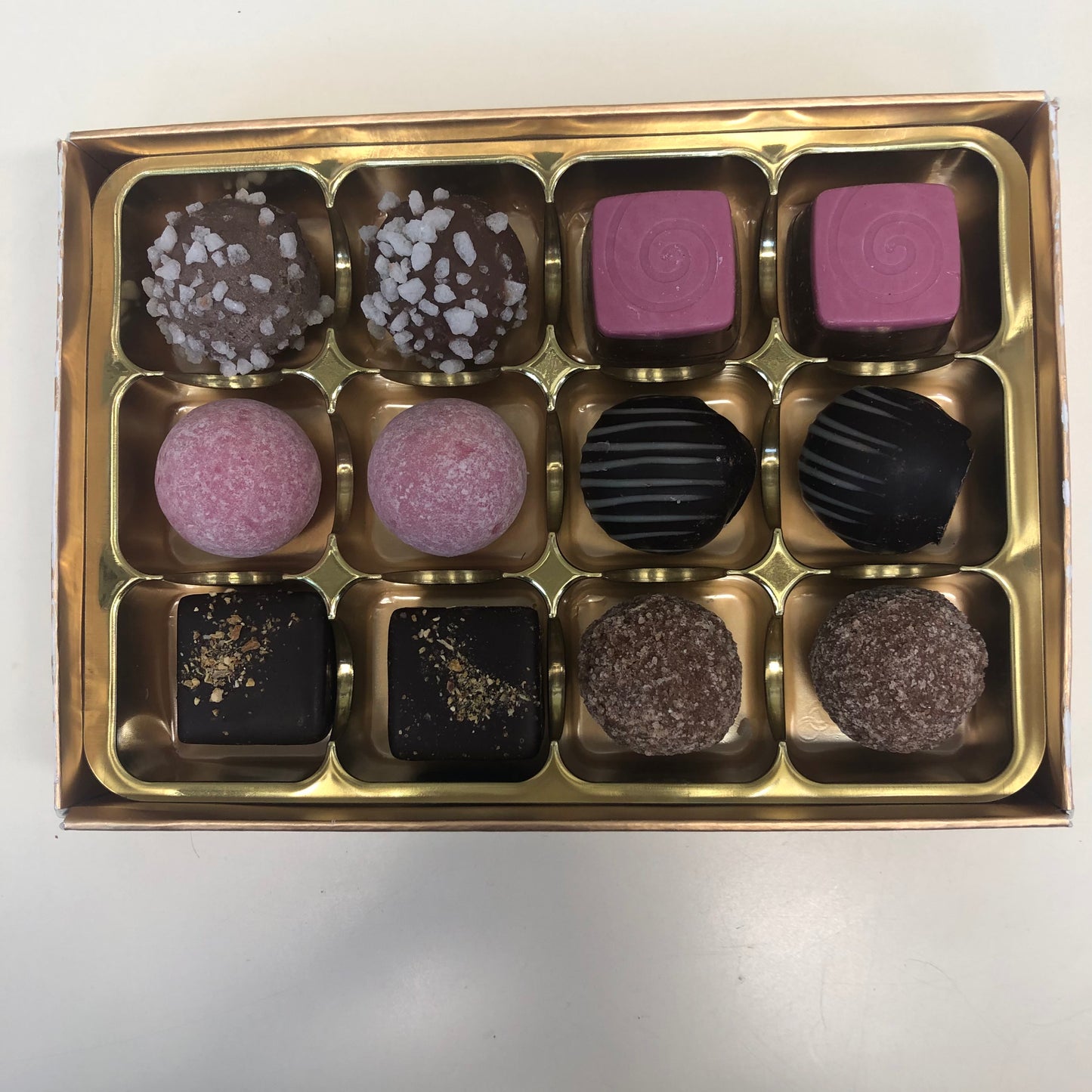 Select Your Own 12 Luxe Chocolate Gift Box