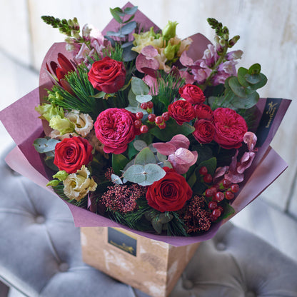 Grand Classic Christmas Bouquet