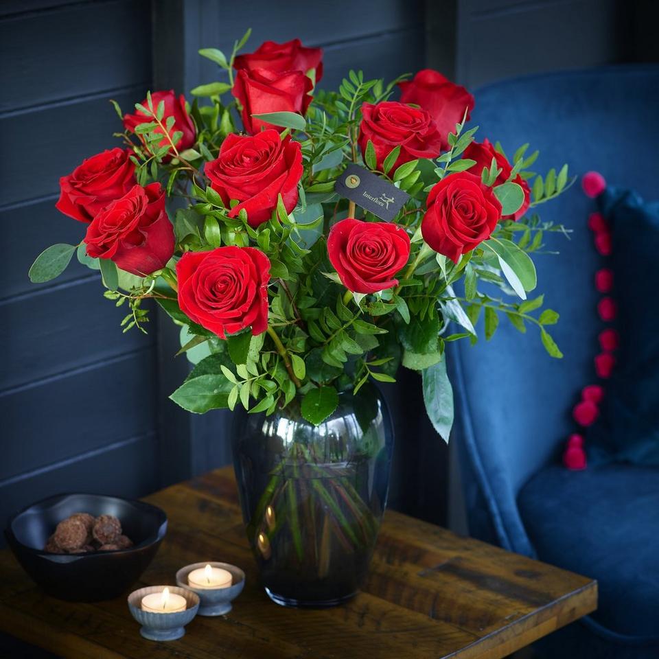 12 Luxury Dozen Red Roses with Vase